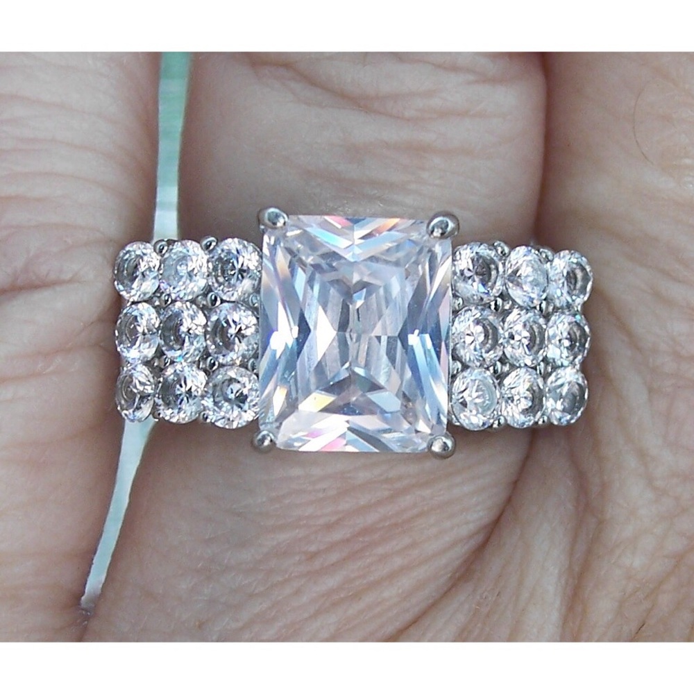 STAINLESS STEEL AAA Grade Cubic Zirconia Ring NWT - Picture 1 of 11